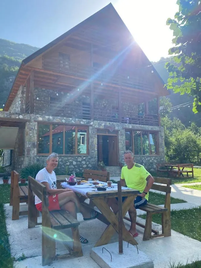 Gasthuis Alpinehouse Hotel Theth