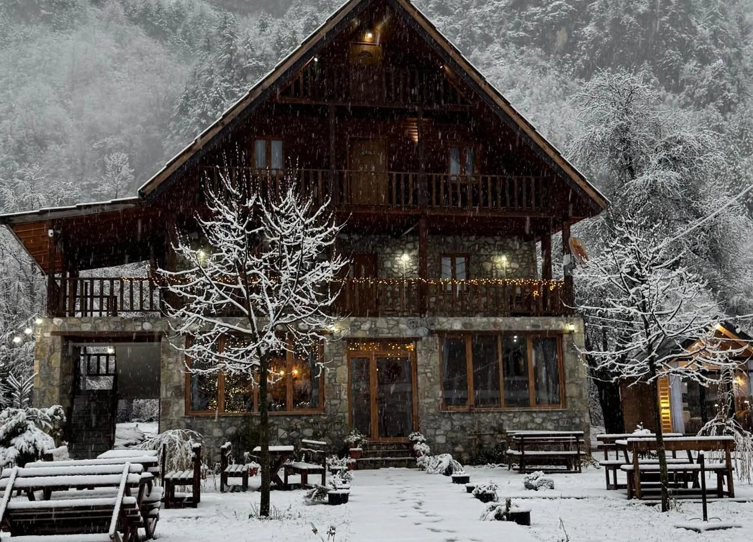 Alpinehouse Hotel Theth