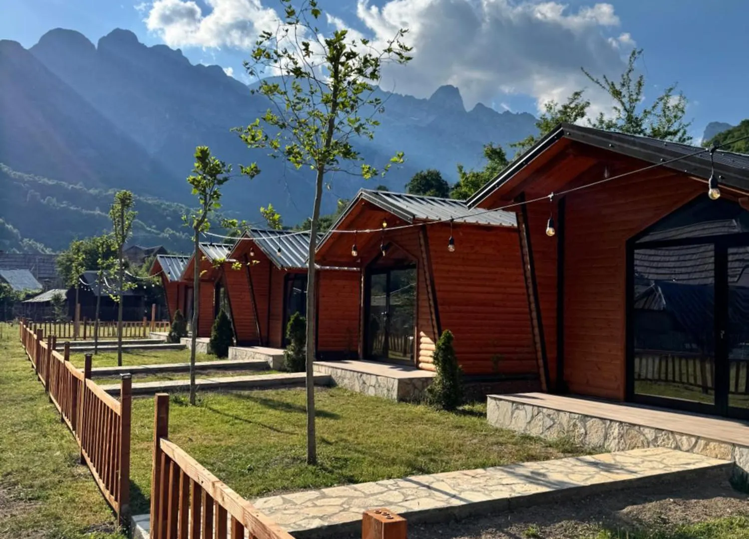 Alpinehouse Hotel Theth Albania