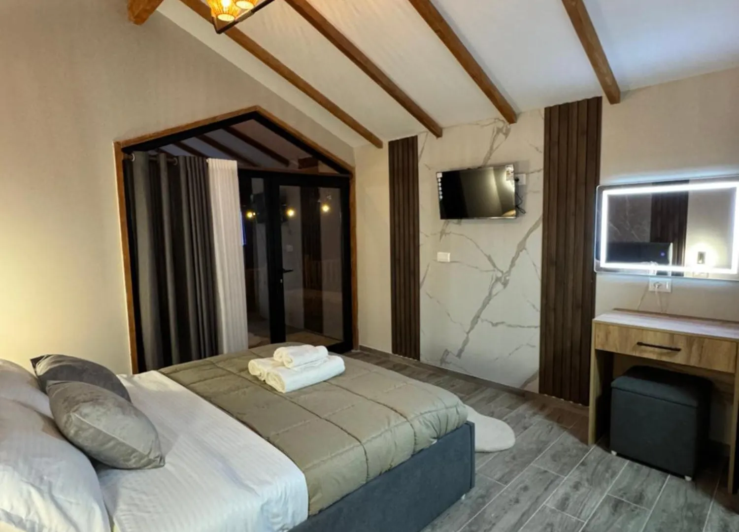 Alpinehouse Hotel Theth 2*,