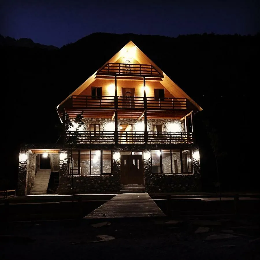 Alpinehouse Hotel Theth Albanië