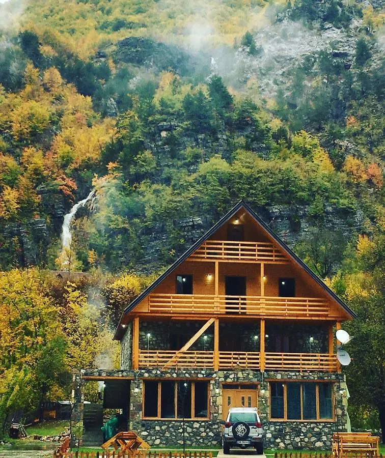 Alpinehouse Hotel Theth Gasthuis