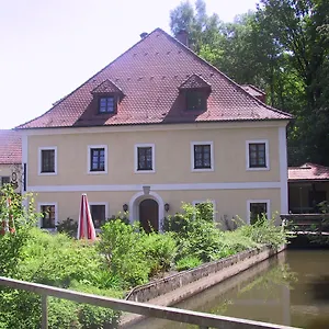 Hotel Kahrmuehle ***